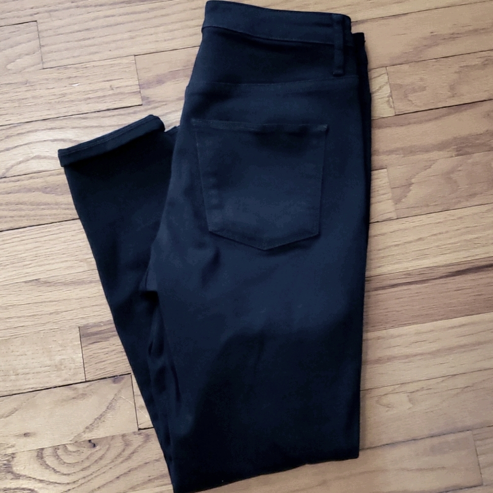 Black skinny jeans 4/27